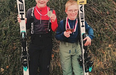 LUKAS & THOMAS MOSER zwei großartige Skifahrer die nicht zu bremsen sind