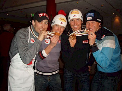Mit Mario Stecher, Felix Gottwald und Bernhard Gruber =von links) wurde David Kreiner in Oslo zweimal Teamweltmeister.