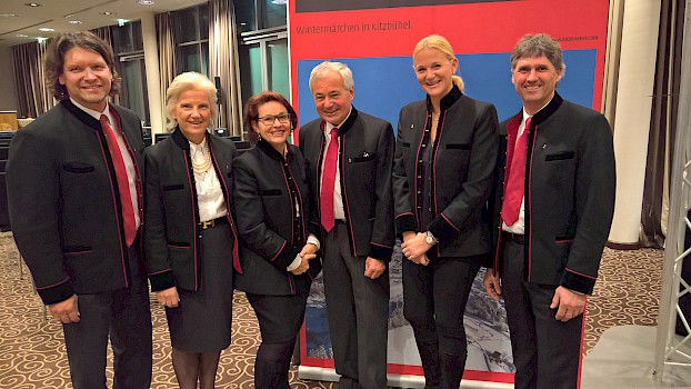 Von links: Manfred Hofer, Signe Reisch, Brigitte Schlögl, Sepp Burger, Katrin Schlechter, Josef Dagn