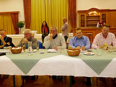 V.l.: Michael Huber, Wilfried Leitzinger, Hannes Huter, Martin Lintner, Wolfgang Leitner, Brigitte Schlögl (Kitzbühel Tourismus).