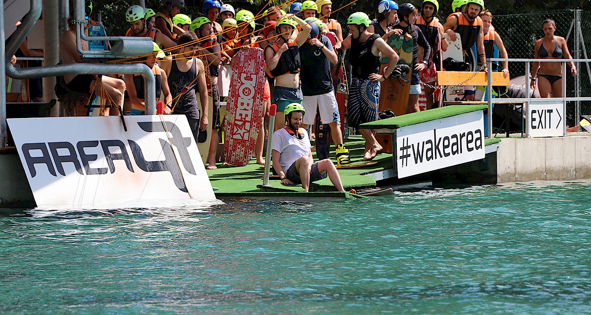 Snowboarder auf Kurs Snowboard / Freeski / Skicross / Freestyle