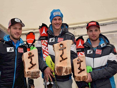 Österreicher Dreifachsieg beim FIS Rennen
