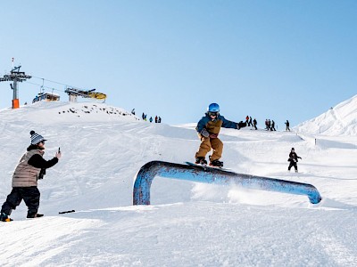 Freestyle Snowboard Team in Action