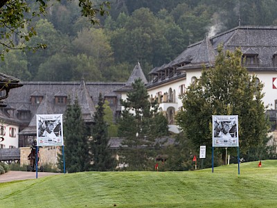 Ein Golfturnier aus dem Bilderbuch