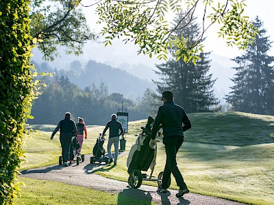 Ein Golfturnier aus dem Bilderbuch