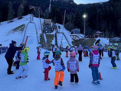 Zahlreiche Kinder wollten in Kitzbühel fliegen lernen