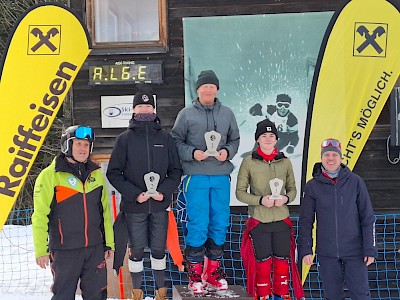 Bezirkscup Riesentorlauf und Technik nach Maß