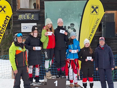 Bezirkscup Riesentorlauf und Technik nach Maß