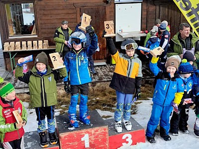 Kids in Hochfilzen beim Bezirkscup