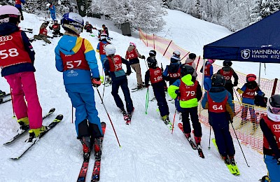 Erfolgreicher Schülerskitag mit 289 Teilnehmern