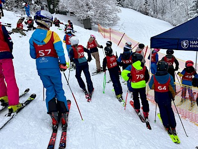 Erfolgreicher Schülerskitag mit 289 Teilnehmern