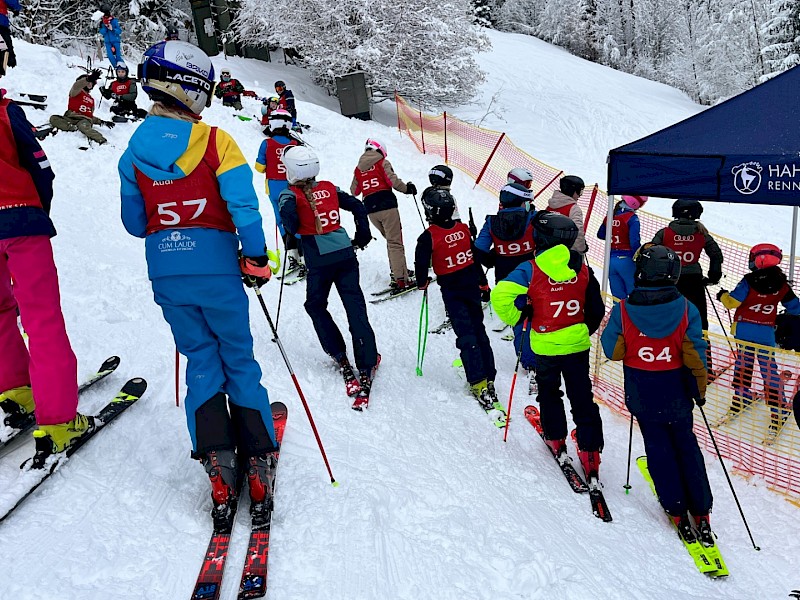 Erfolgreicher Schülerskitag mit 289 Teilnehmern
