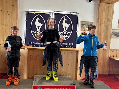 PREMIERE FÜR DIE K.S.C. RENNSPORTFAMILIE - Alpine Clubmeisterschaft auf der neuen Trainingspiste am Horn