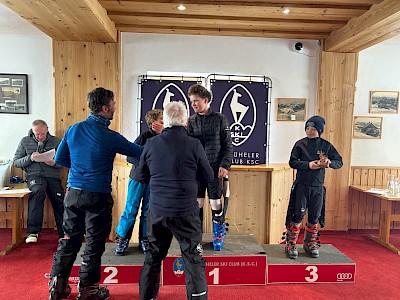 PREMIERE FÜR DIE K.S.C. RENNSPORTFAMILIE - Alpine Clubmeisterschaft auf der neuen Trainingspiste am Horn