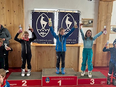 PREMIERE FÜR DIE K.S.C. RENNSPORTFAMILIE - Alpine Clubmeisterschaft auf der neuen Trainingspiste am Horn