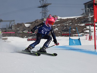 PREMIERE FÜR DIE K.S.C. RENNSPORTFAMILIE - Alpine Clubmeisterschaft auf der neuen Trainingspiste am Horn