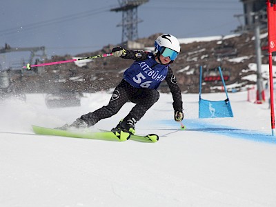 PREMIERE FÜR DIE K.S.C. RENNSPORTFAMILIE - Alpine Clubmeisterschaft auf der neuen Trainingspiste am Horn