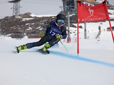 PREMIERE FÜR DIE K.S.C. RENNSPORTFAMILIE - Alpine Clubmeisterschaft auf der neuen Trainingspiste am Horn