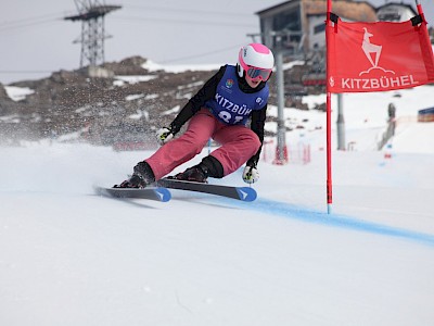 PREMIERE FÜR DIE K.S.C. RENNSPORTFAMILIE - Alpine Clubmeisterschaft auf der neuen Trainingspiste am Horn
