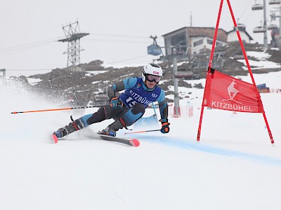 PREMIERE FÜR DIE K.S.C. RENNSPORTFAMILIE - Alpine Clubmeisterschaft auf der neuen Trainingspiste am Horn